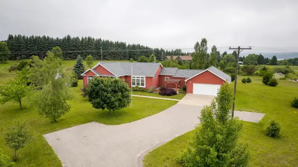 5680 Gorivan, Frankfort, MI 49635