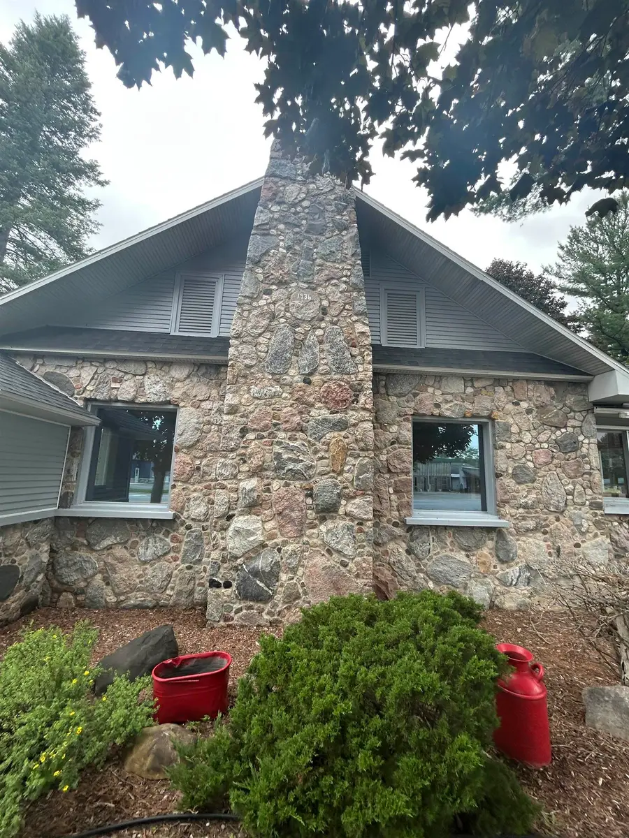 613 E Cayuga ST, Bellaire, MI 49615 - #2