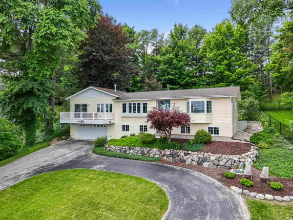 8729 Center, TraverseCity, MI 49686
