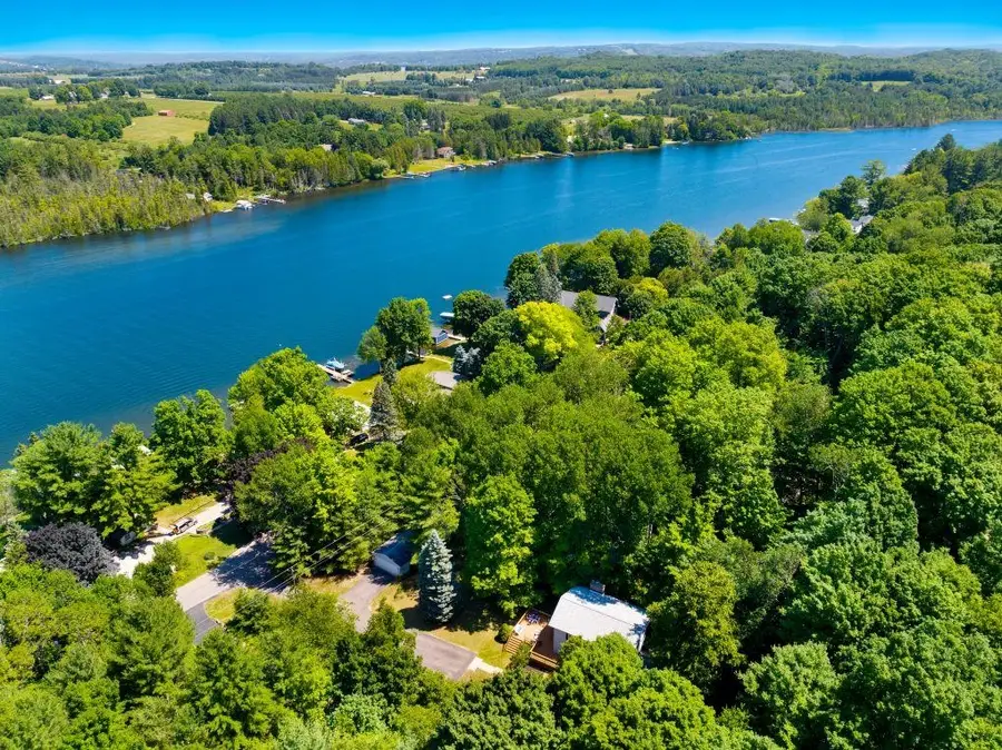 7066 Crystal Springs RD, Bellaire, MI 49615 - #3