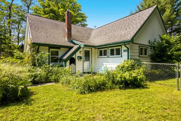 123 E Sixteenth, TraverseCity, MI 49684