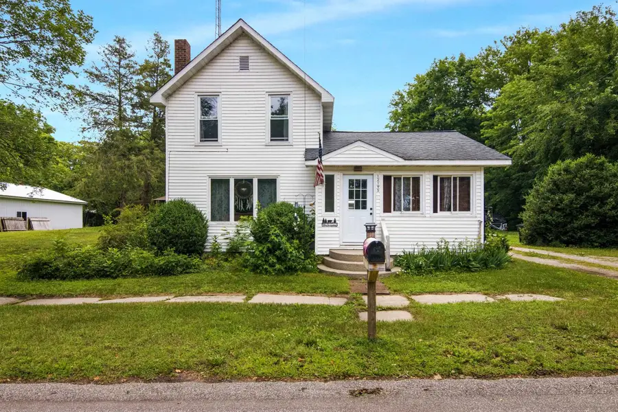 12195 Maple ST, Bear Lake, MI 49614 - #2