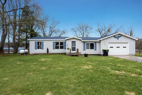 206 Autumn RD, Cadillac, MI 49601