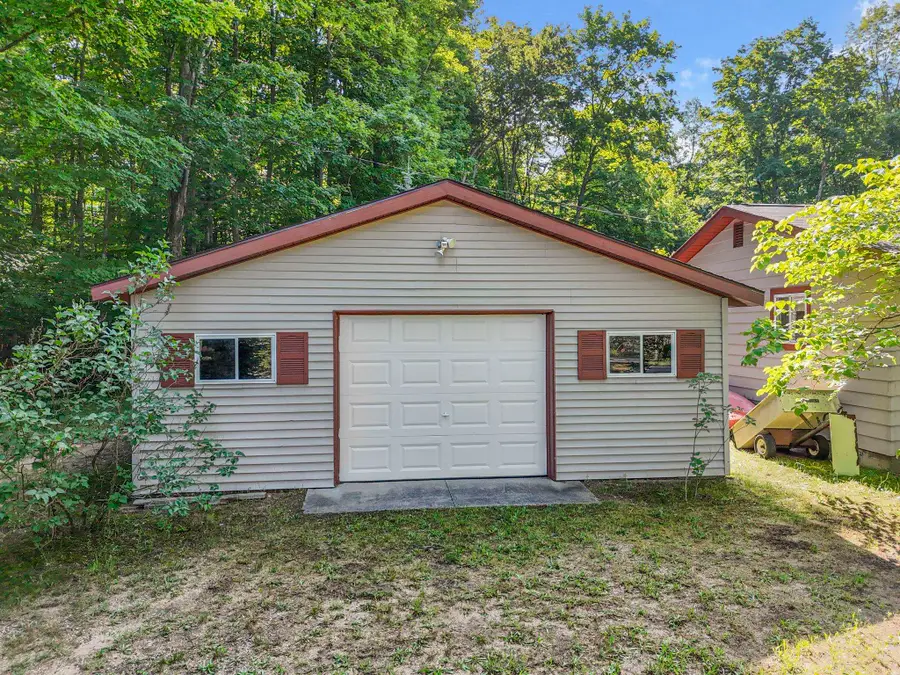 5135 Kast, Benzonia, MI 49616 - #2