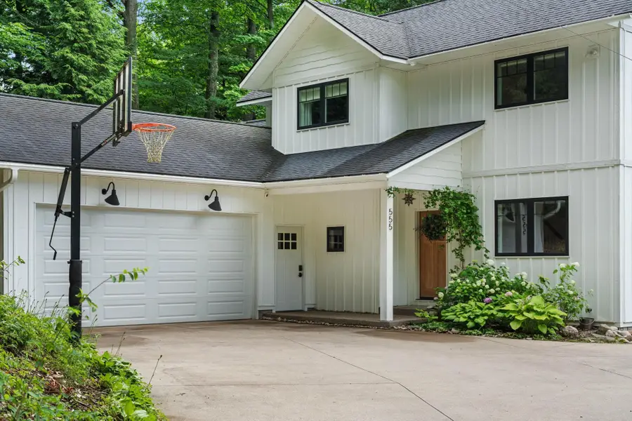 555 Graystone, Peninsula, MI 49686 - #3