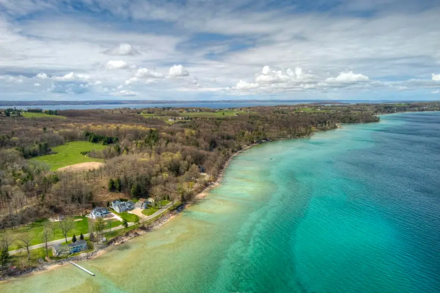 6885 E Shore, Peninsula, MI 49686 - #2
