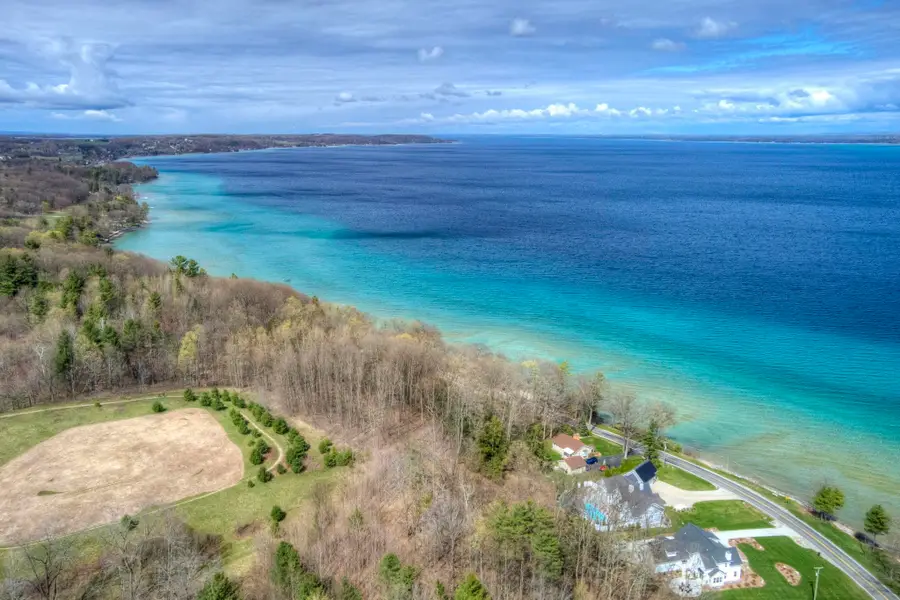 6885 E Shore, Peninsula, MI 49686 - #3