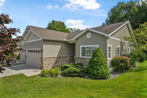2130 Chelsea LN, TraverseCity, MI 49685