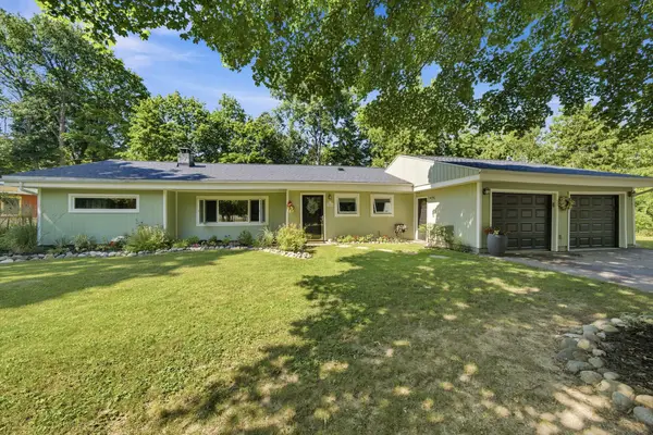 10581 E Grandview, TraverseCity, MI 49684