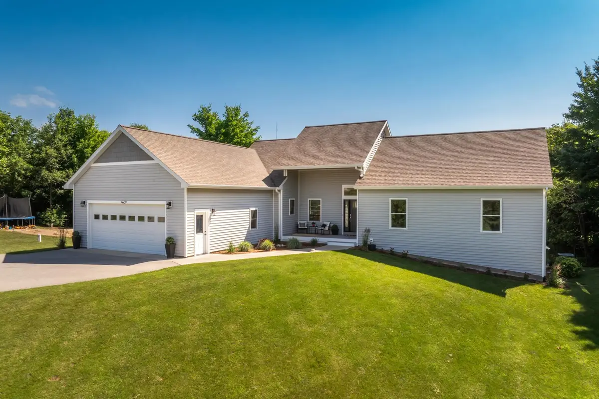 4609 Westbrook DR, Garfield, MI 49685 - #1