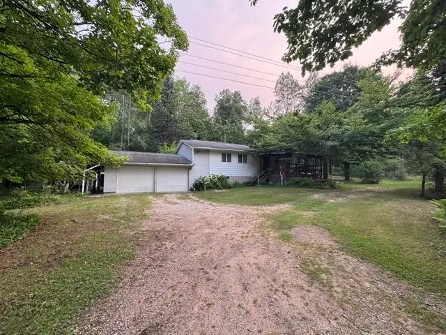 4724 Plum Valley Road NW, Rapid City, MI 49676 - #2