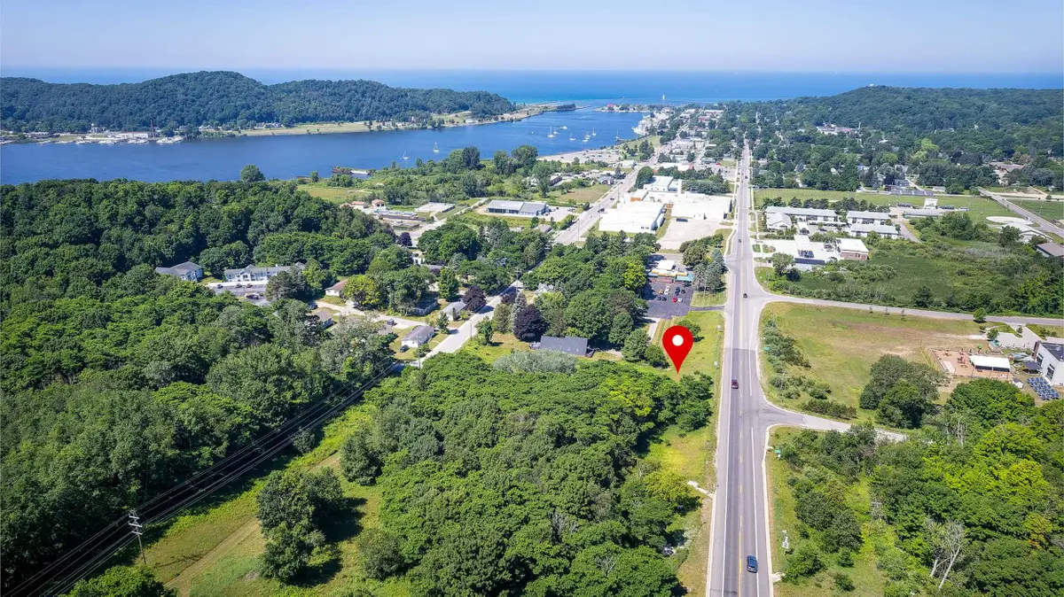 1433 Main, Frankfort, MI 49635 - #1
