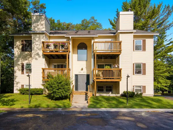 4263 Mitchell Creek DR, TraverseCity, MI 49686