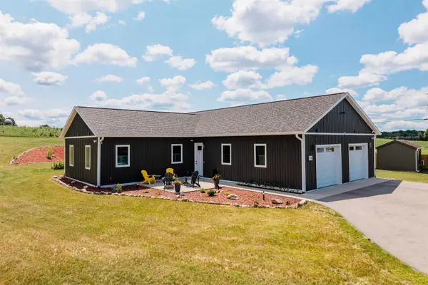 5564 Knight RD, Kingsley, MI 49649