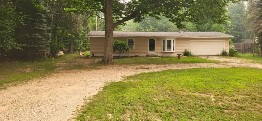 1988 N US31, Kewadin, MI 49648 - #2