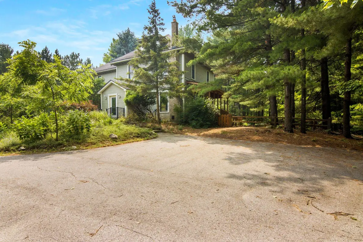 7651 Timberwoods DR, Elmwood, MI 49684 - #1