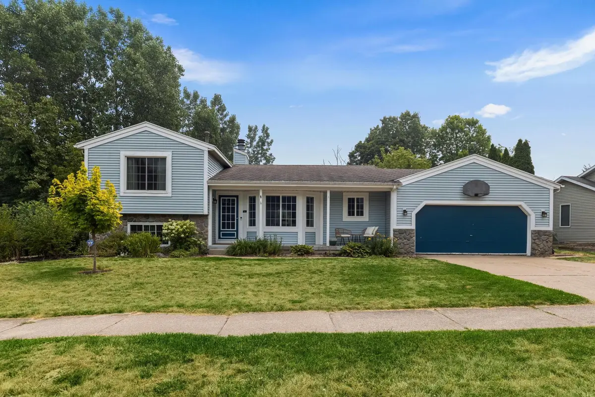 5410 Riverlook Drive NE, Plainfield, MI 49321 - #1