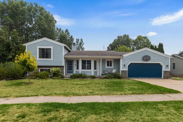 5410 Riverlook Drive NE, ComstockPark, MI 49321