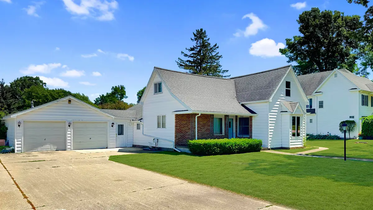 118 N Harrison ST, McBain, MI 49657 - #1