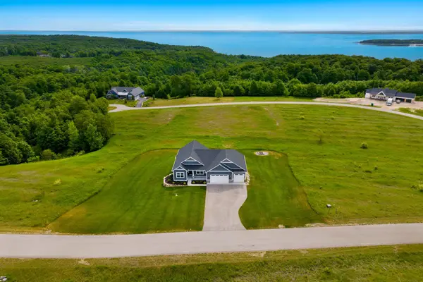 1476 Brencris, SuttonsBay, MI 49682