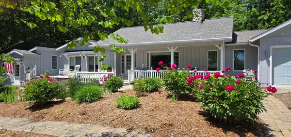12981 N Forest Beach, Northport, MI 49670