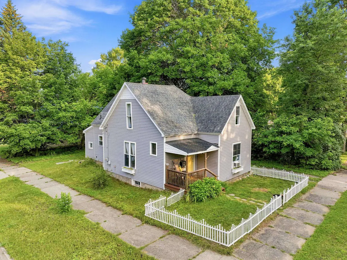 901 Ernst ST, Cadillac, MI 49601 - #1