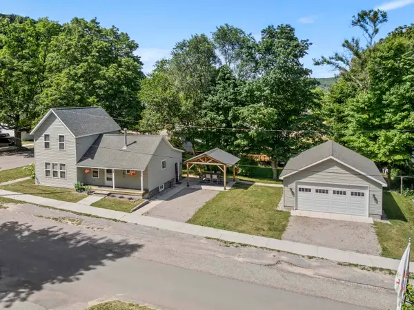 242 Grant, Elberta, MI 49628