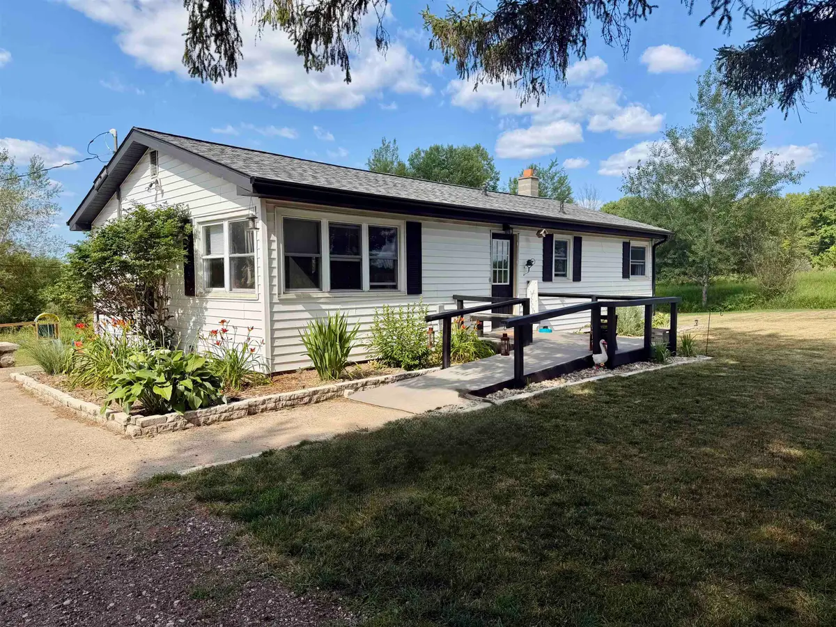 18994 W Two Mile RD, Hersey, MI 49639 - #1
