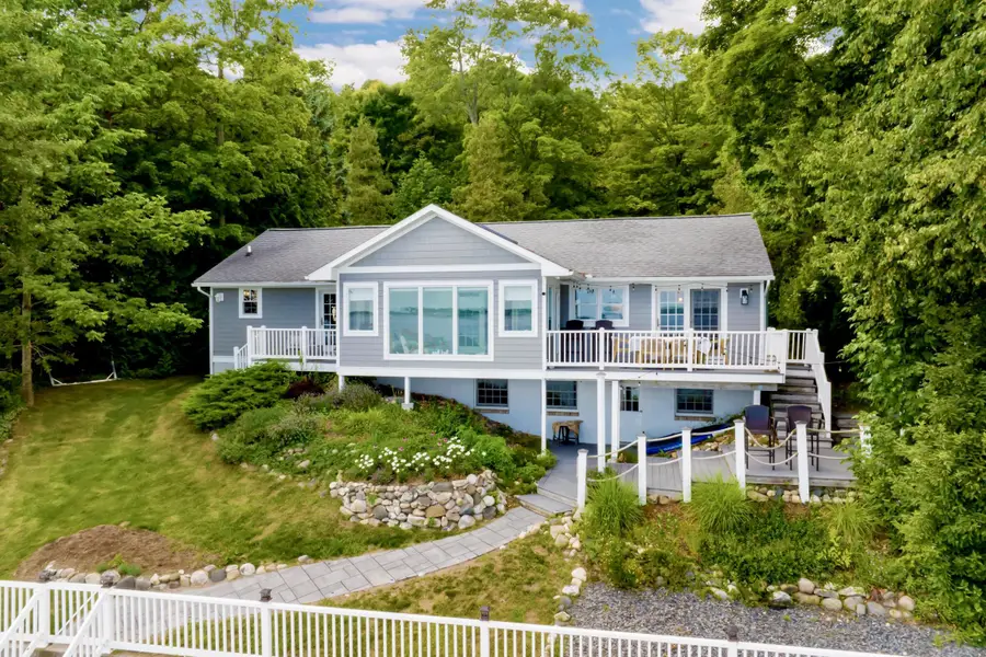 705 S Nanagosa, Suttons Bay, MI 49682 - #3