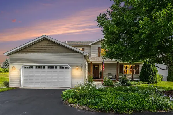 4074 Stoneridge, TraverseCity, MI 49684