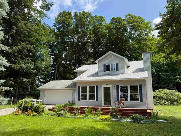 4972 NE E Shore DR, Kalkaska, MI 49646