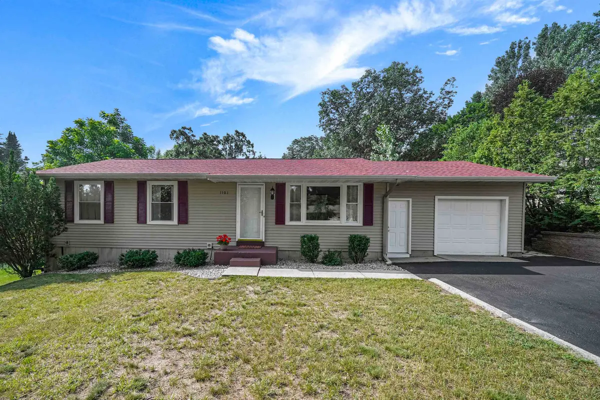 1101 Knoll Crest CT, Garfield, MI 49686 - #1