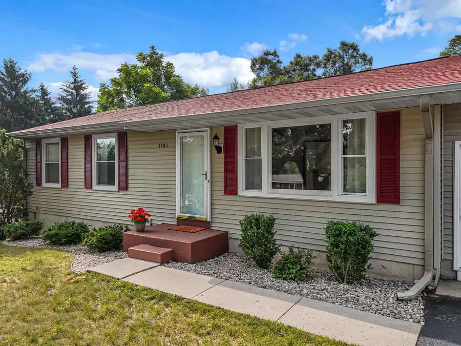 1101 Knoll Crest CT, Garfield, MI 49686 - #3