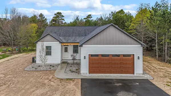 3038 Michele Marie, Grawn, MI 49637