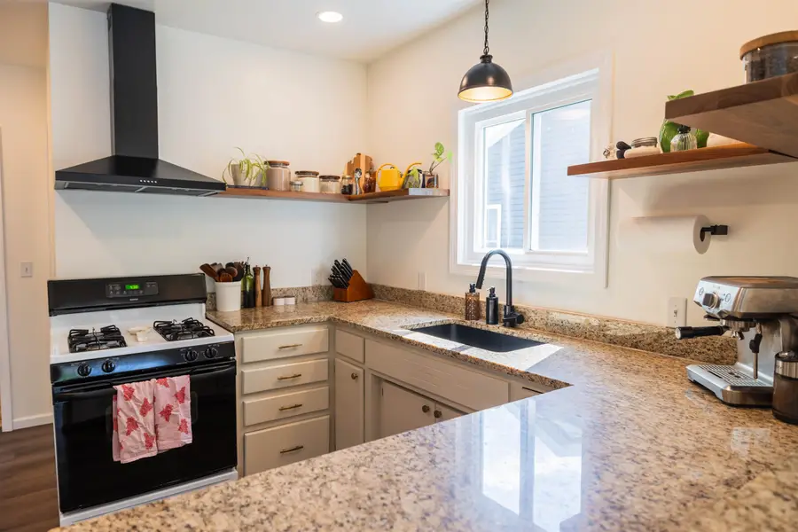 1803 NW Leonard ST, Grand Rapids, MI 49504 - #3