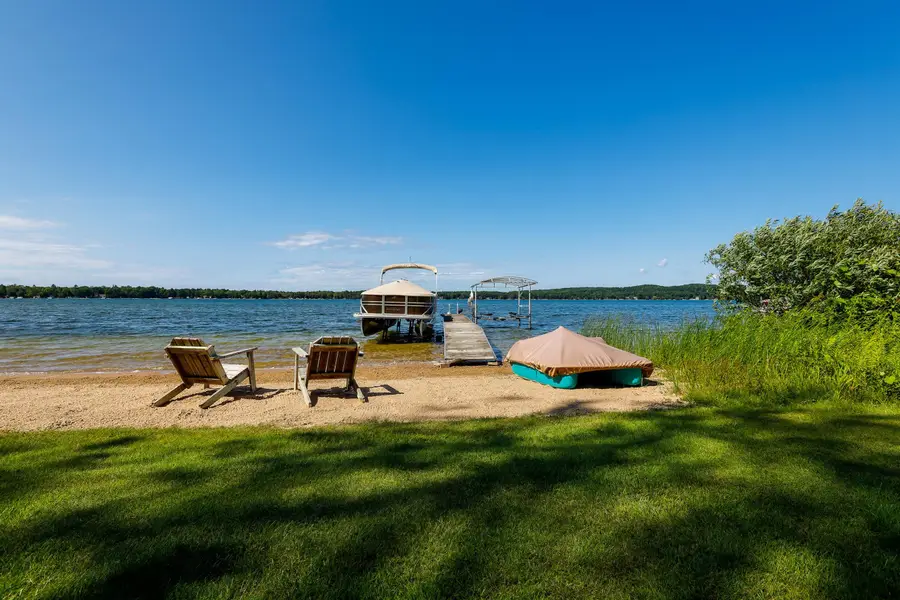 4115 Birch DR, Honor, MI 49640 - #2