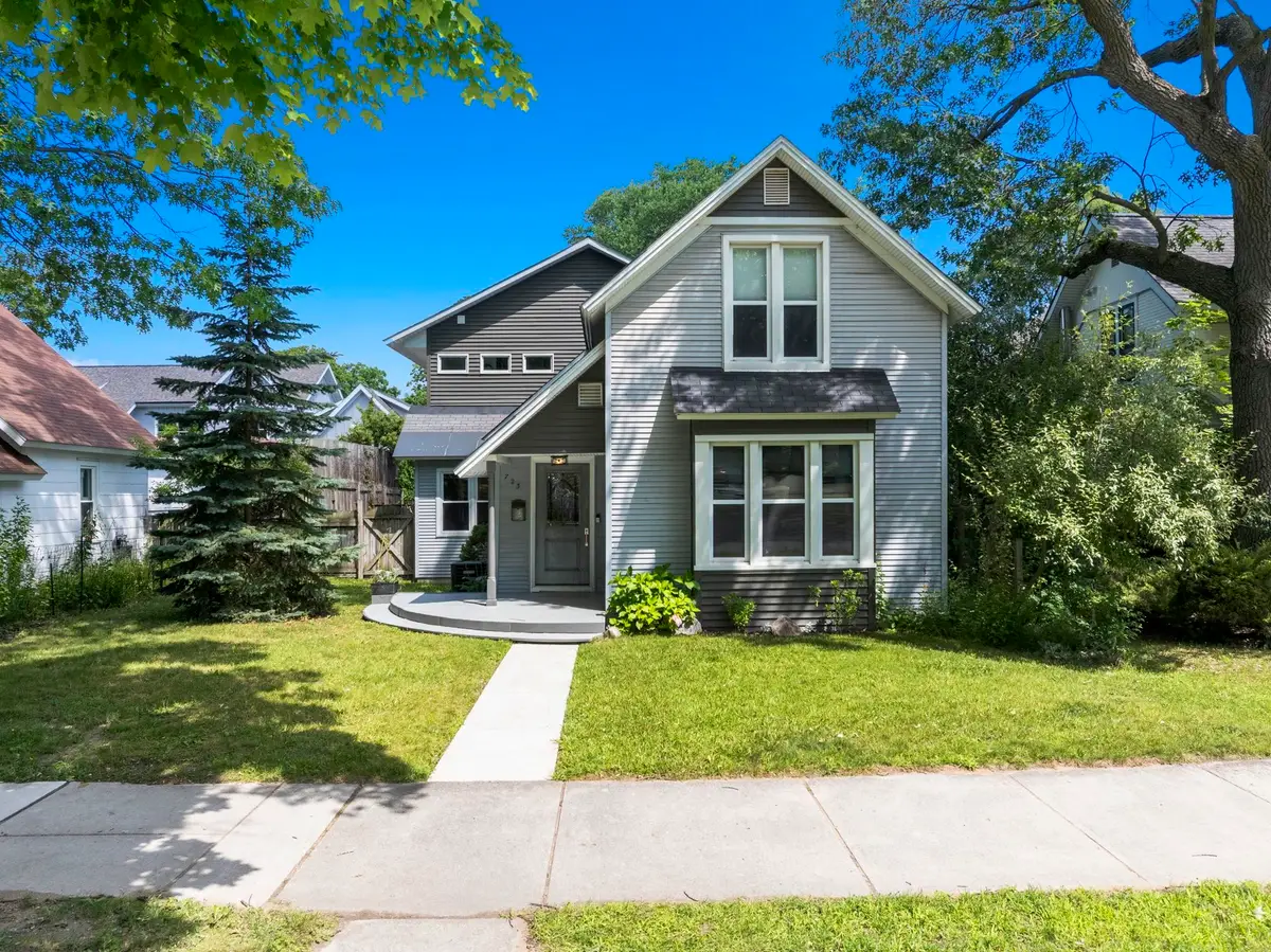 723 Washington, Traverse City, MI 49686 - #1