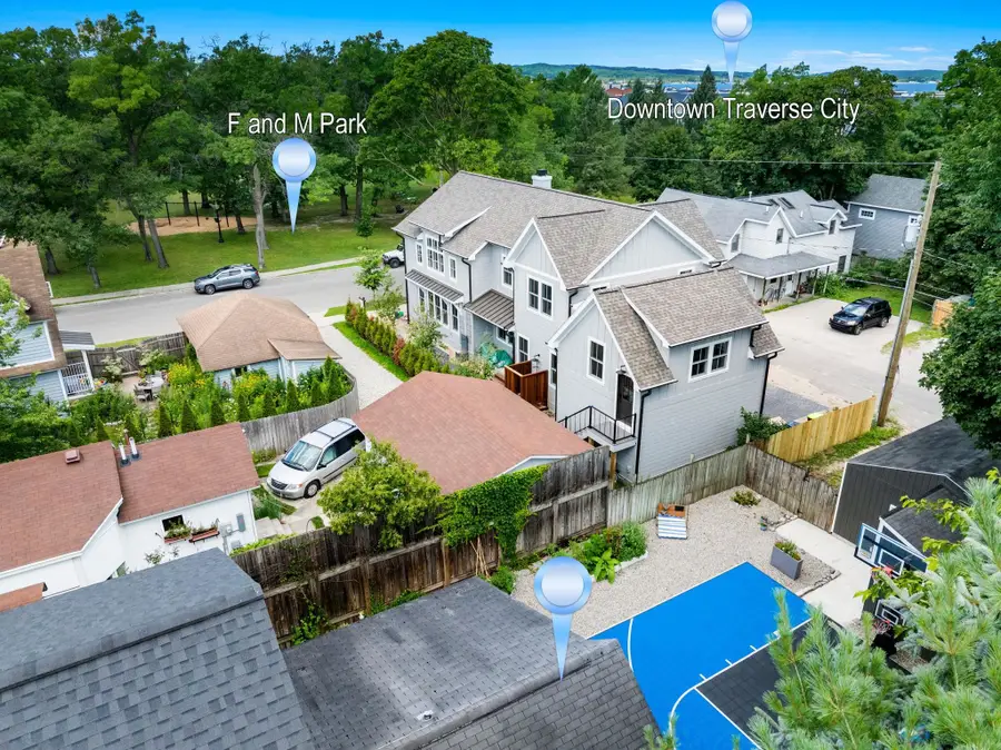 723 Washington, Traverse City, MI 49686 - #3