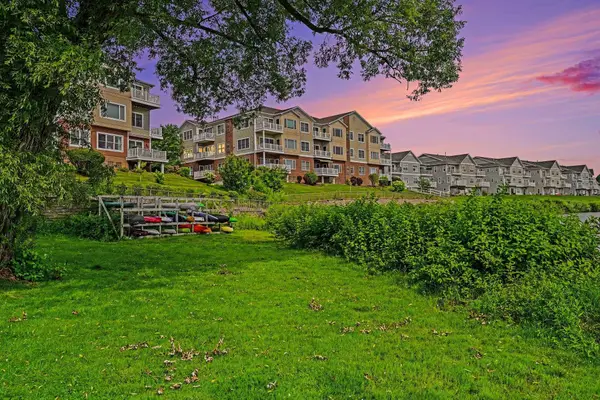 1011 Lake Ridge DR, TraverseCity, MI 49684