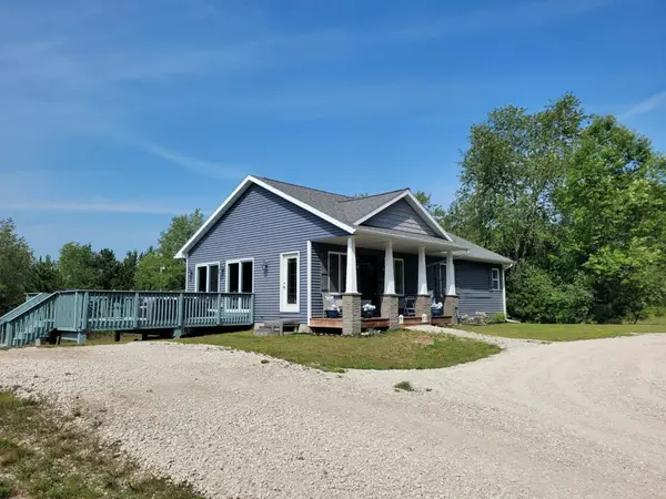6160 W 10 1/2 Mile RD, Mesick, MI 49668