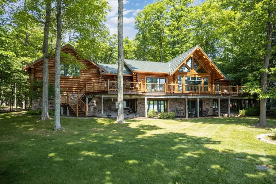788 E Traverse Lake RD, Cedar, MI 49621 - #2