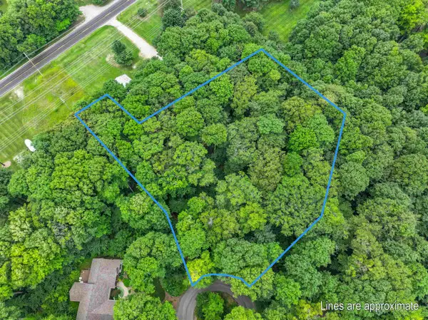 5400 Wild Berry TRL, TraverseCity, MI 49685