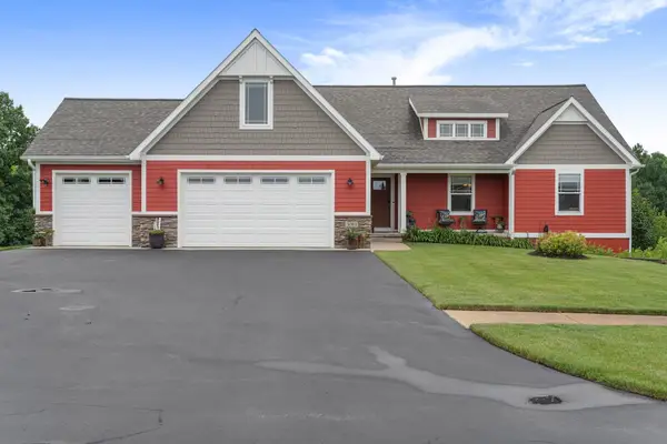 3083 Lake Meadows, TraverseCity, MI 49685