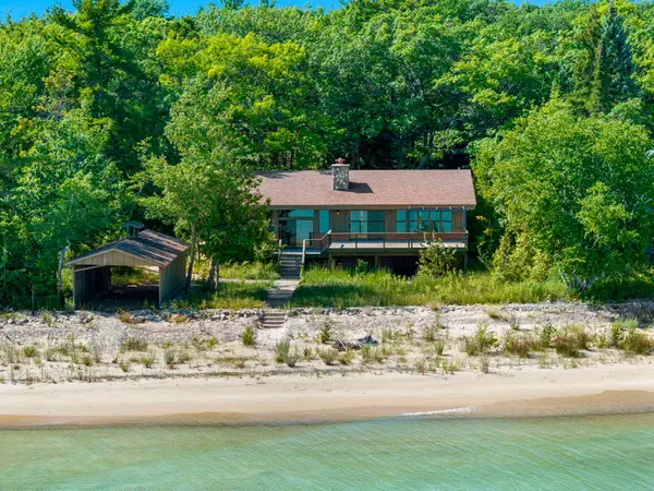 12960 N Forest Beach, Northport, MI 49670