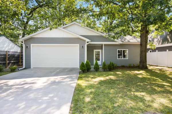 939 Grant ST, TraverseCity, MI 49686