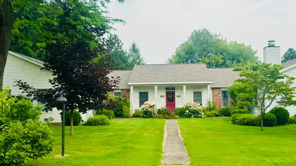 136 Mathison RD, TraverseCity, MI 49686