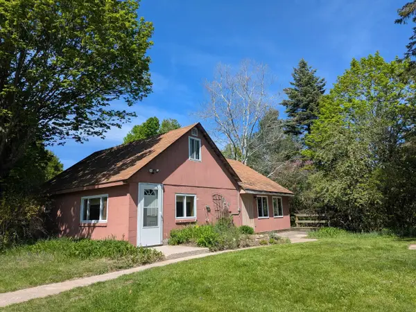 8828 Roberts, CentralLake, MI 49622