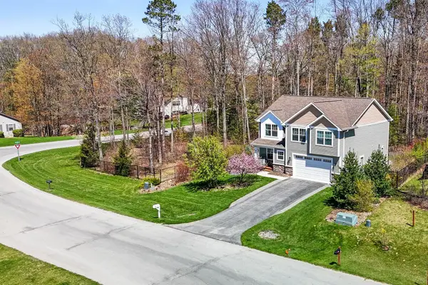3176 Winchester DR, TraverseCity, MI 49686