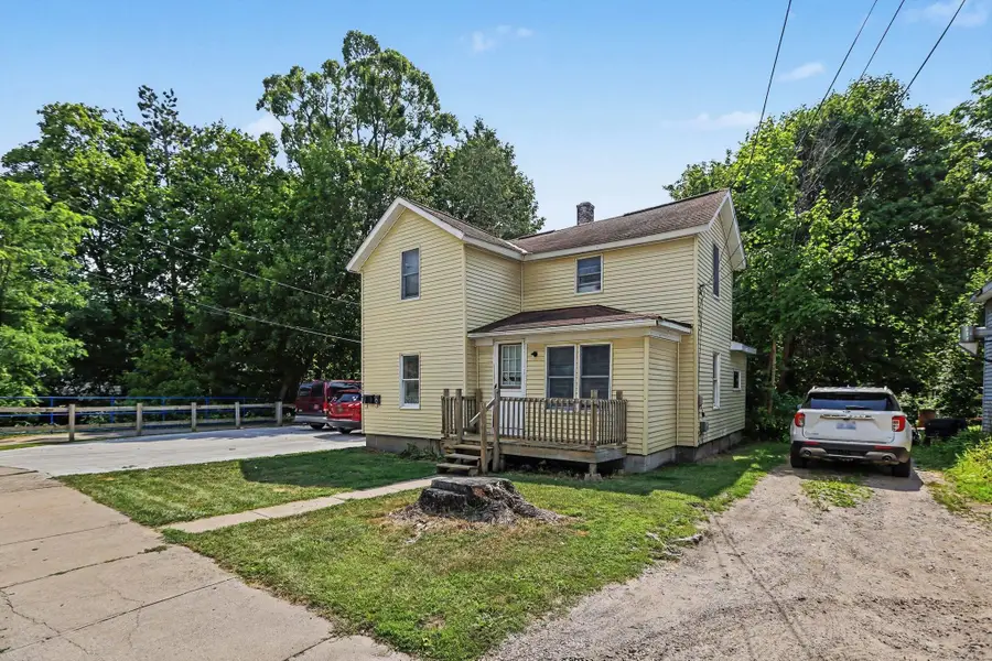 725 N Lake, Cadillac, MI 49601 - #2