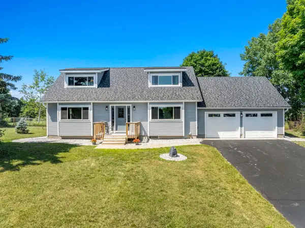 619 N West Silver Lake, TraverseCity, MI 49685